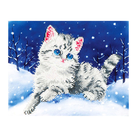 DIAMOND DOTZ KITTEN IN THE SNOW 35.5 X 27.9CM